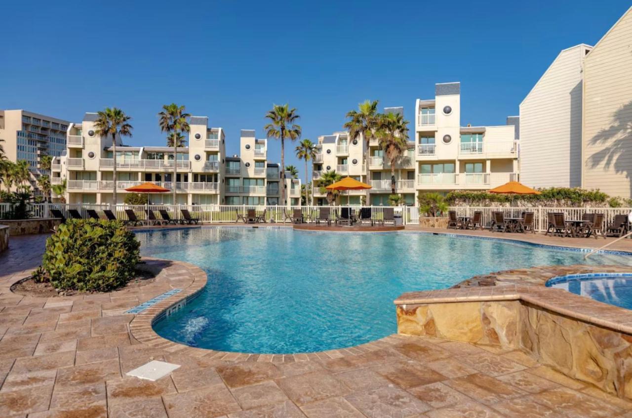 Ocean Breeze Retreat 2Bed 2Bath, Heated Pool! Daire South Padre Island Dış mekan fotoğraf