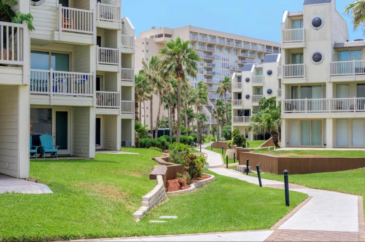 Ocean Breeze Retreat 2Bed 2Bath, Heated Pool! Daire South Padre Island Dış mekan fotoğraf