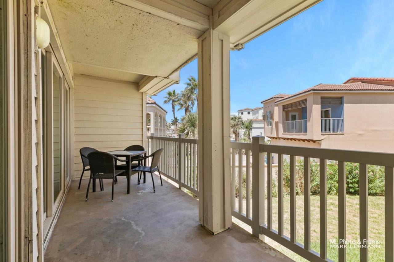 Ocean Breeze Retreat 2Bed 2Bath, Heated Pool! Daire South Padre Island Dış mekan fotoğraf